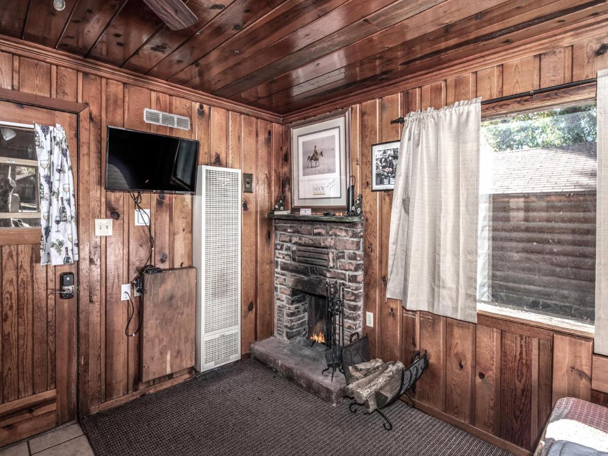 Perfect Cabin, 2 Bedrooms, Fireplace, Midtown, Sleeps 5 Ruidoso Exterior photo